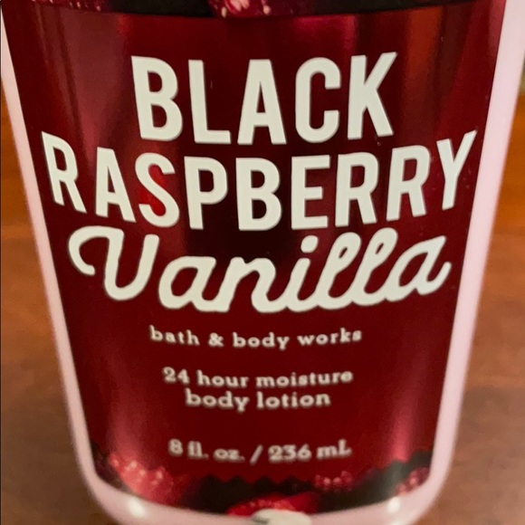 NEW BATH & BODY WORKS BODY LOTION - Picture 2 of 8